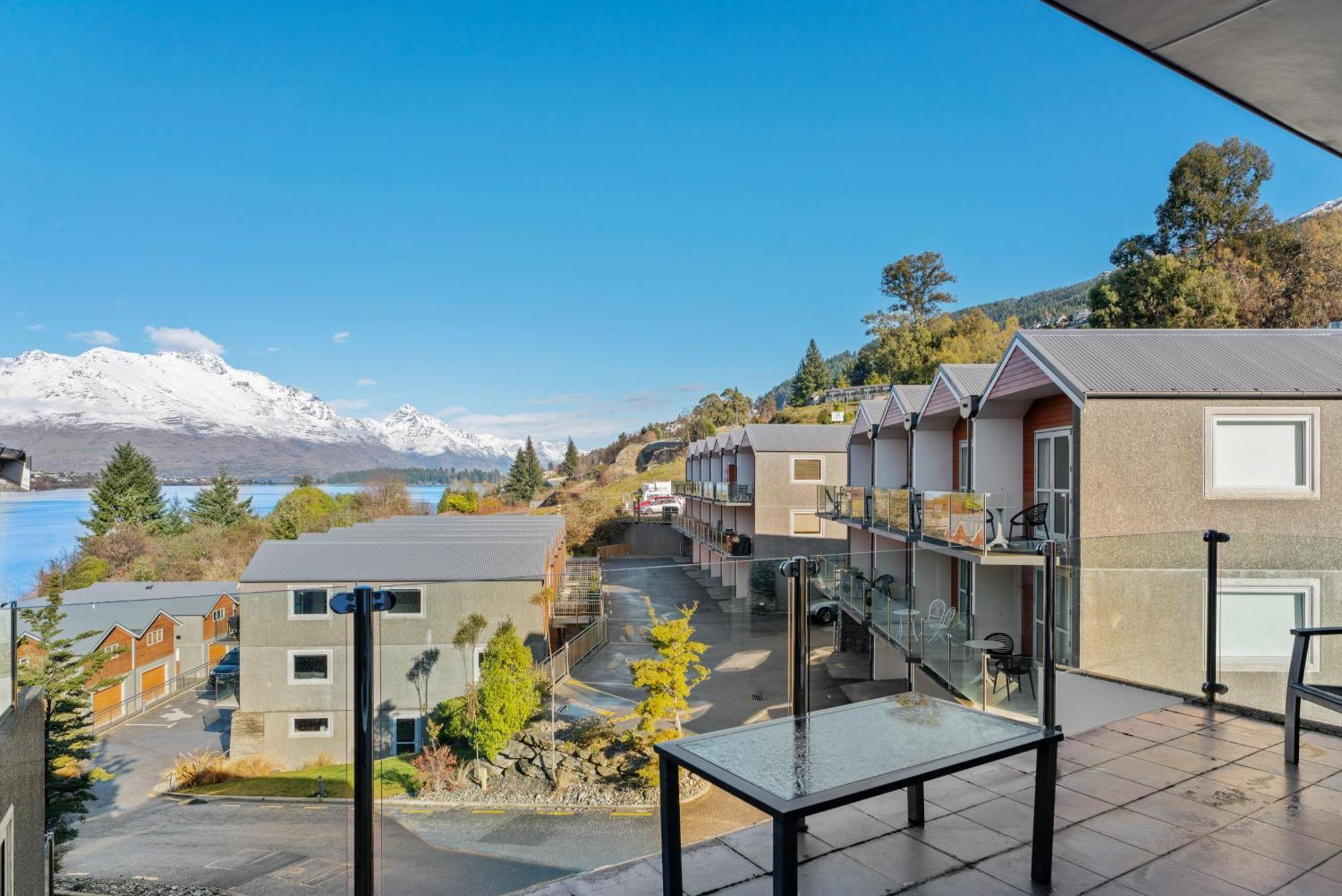 Lakefront Living - 4 Bedrm Apartment Alpine Vilage Queenstown Exteriér fotografie
