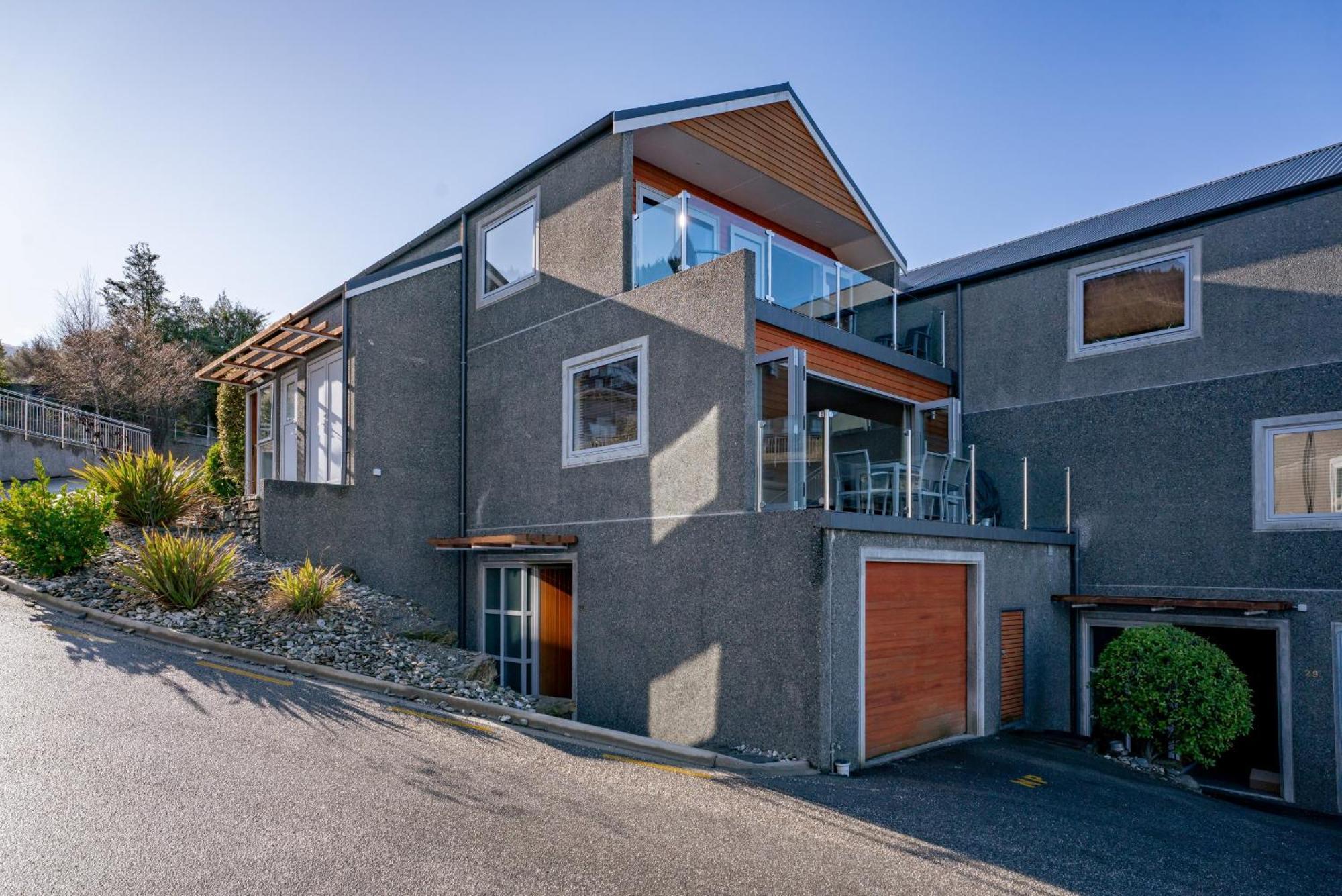 Lakefront Living - 4 Bedrm Apartment Alpine Vilage Queenstown Exteriér fotografie